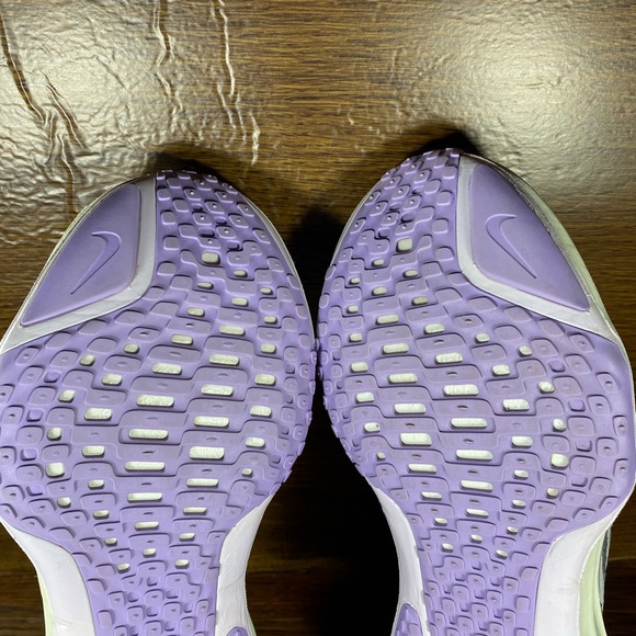 Nike women’s shoe size 9 - Picture 11 of 13
